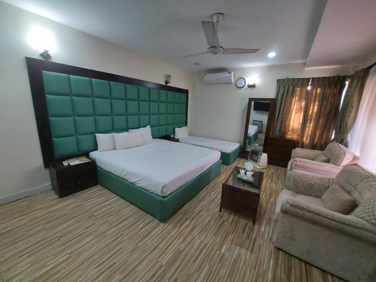 Casa Blanca Boutique Guest House Islamabad Exterior photo