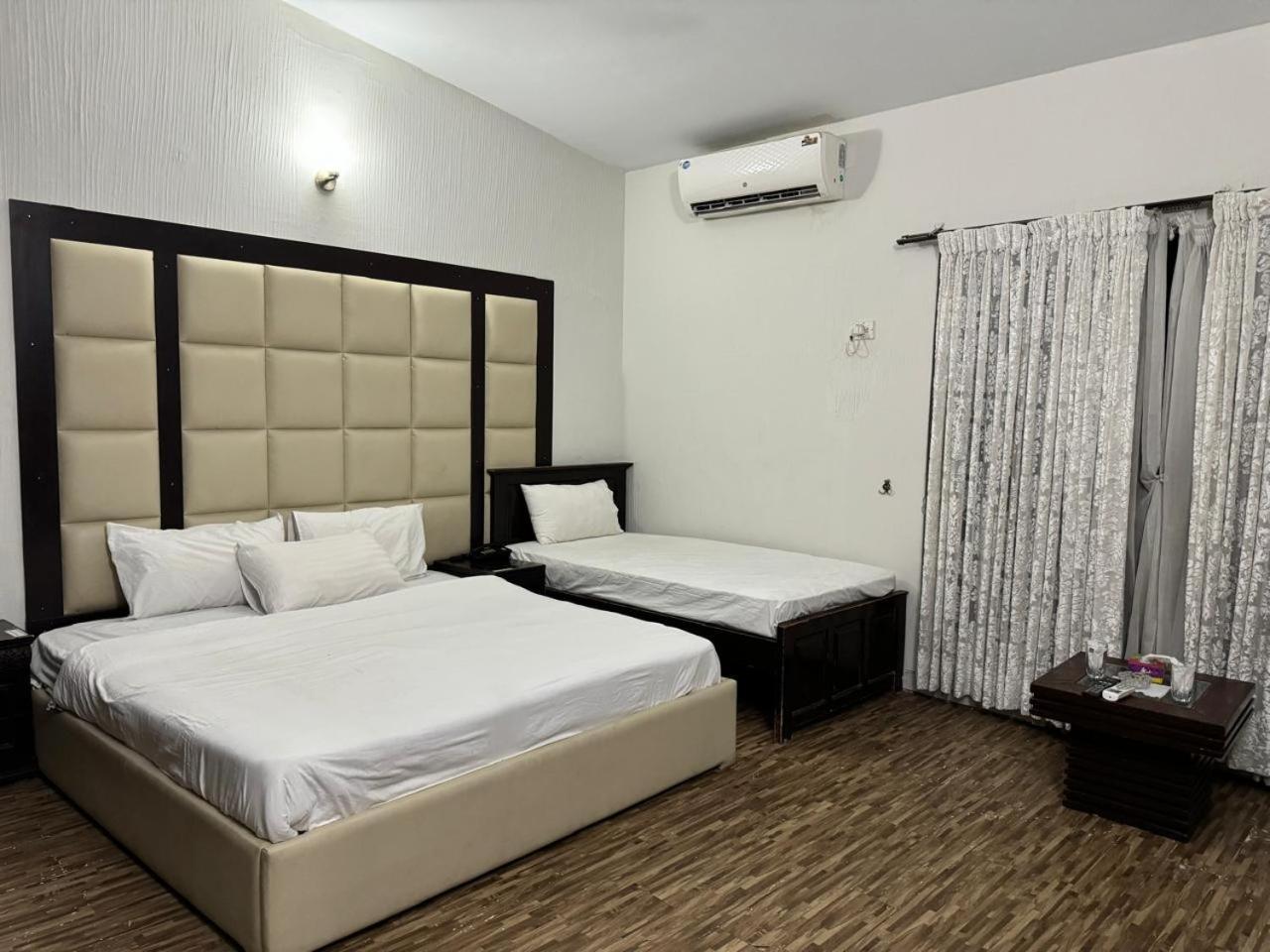 Casa Blanca Boutique Guest House Islamabad Exterior photo